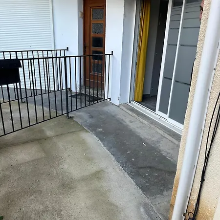 Bouton D'Or Studio Climatise Avec Terrasse דירה שאטו-ארנו-סנט-אובן
